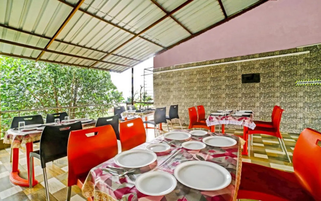 OYO 28312 Hotel Shree Balaji Inn