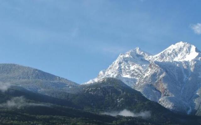 Ampio Monolocale Soleggiato e Panoramico