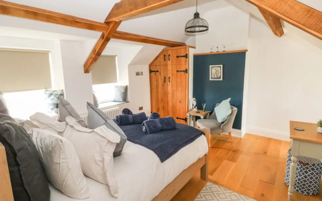 1 Salt Cottage