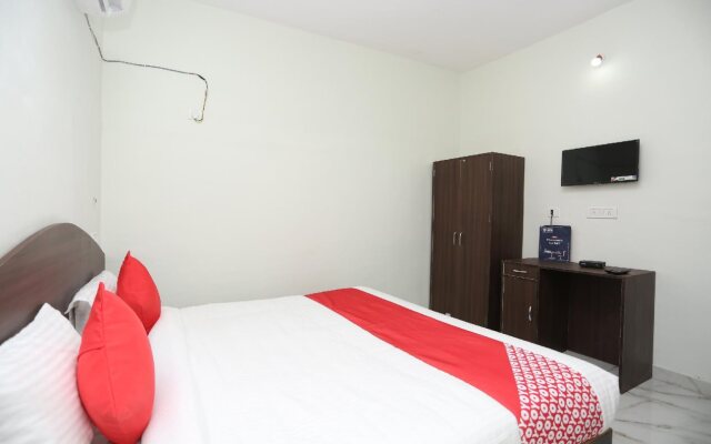 Hotel Khush Khush by OYO Rooms