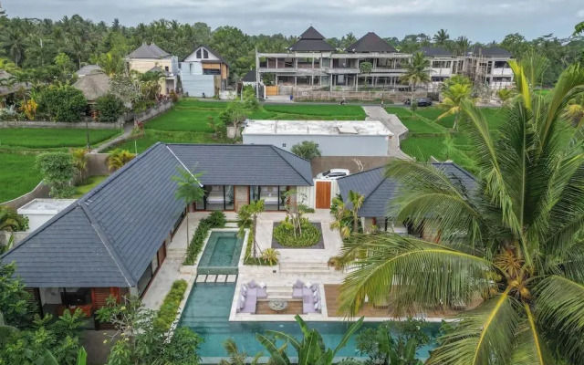 Villa The Kayu by GORO