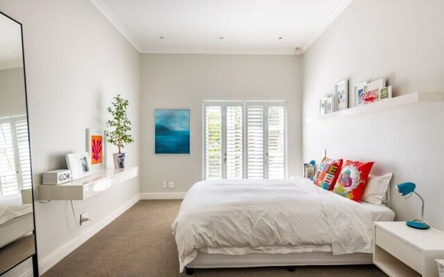 2 Bedroom Home in Fresnaye Cape Town