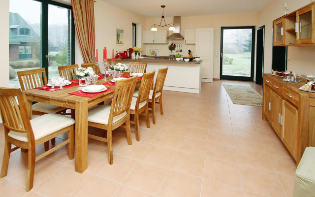 Country House by Lake Dummer With Rowing Boat