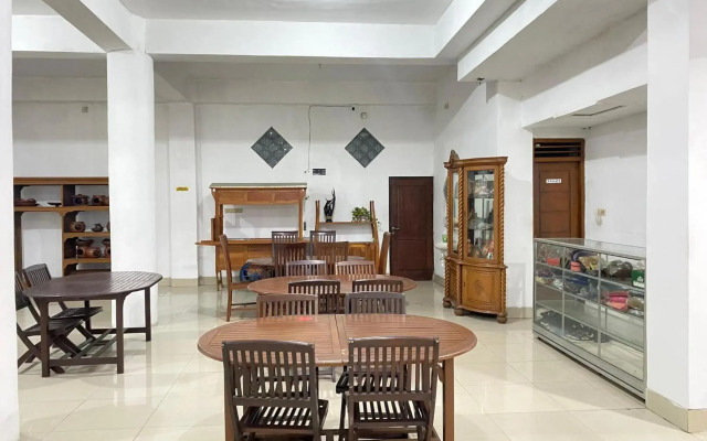 OYO 586 Hotel Wijaya