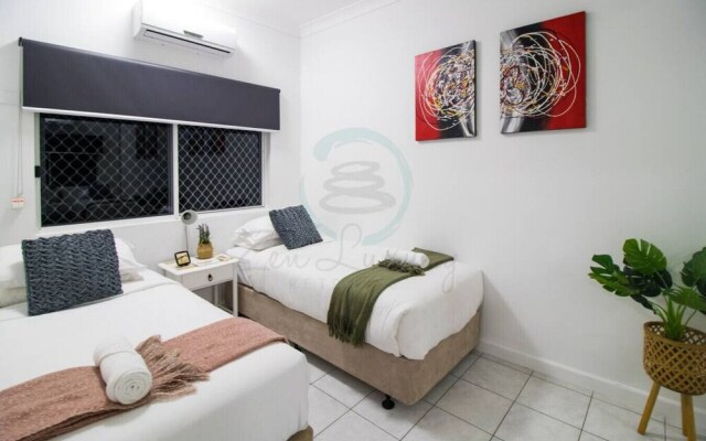 ZEN GARDEN - 2 BR Cozy Modern Design Apt