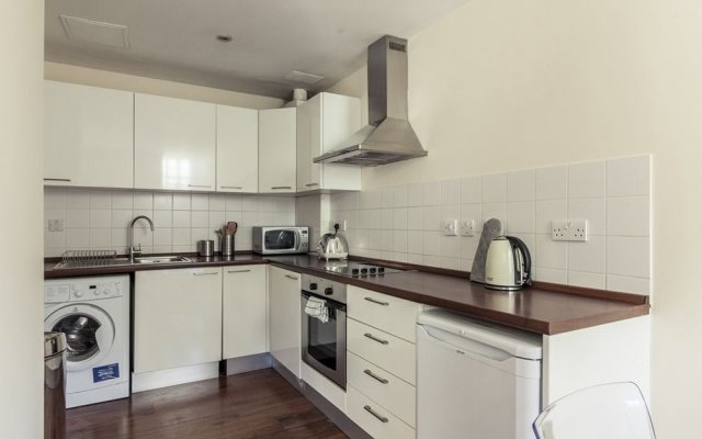 2 Bed Cozy Apartment near Regents Park with WiFi