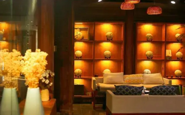 Viais International Hotel (Zhongshan Xiaolan High speed Railway Station Branch)