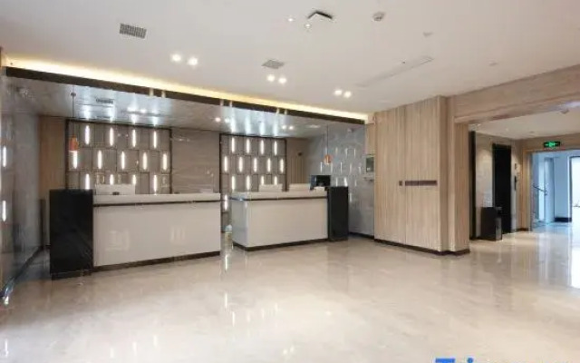 Rongjing Hotel (Rongcheng Baiyangdian High-speed Railway Station Branch)