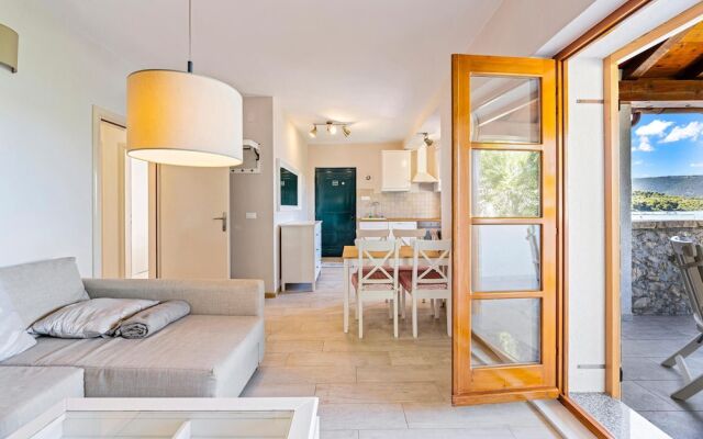 Awesome Apartment in Zaboric With 2 Bedrooms and Wifi
