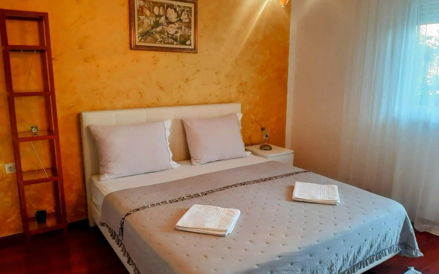 Guest House NO 13