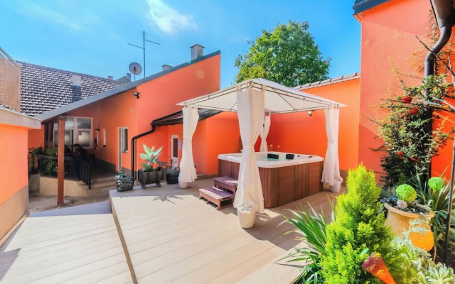 Countess House With Jacuzzi and Sauna