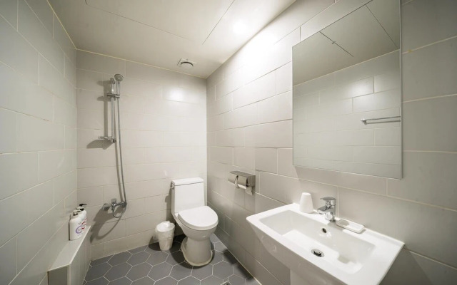 Uiwang Hotel Nine