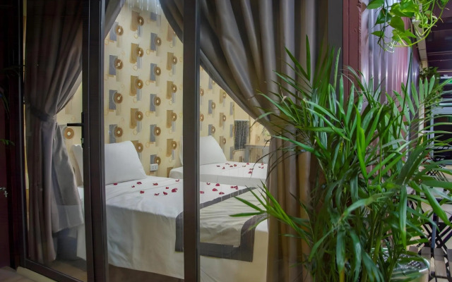 Babylon Ha Long Hotel