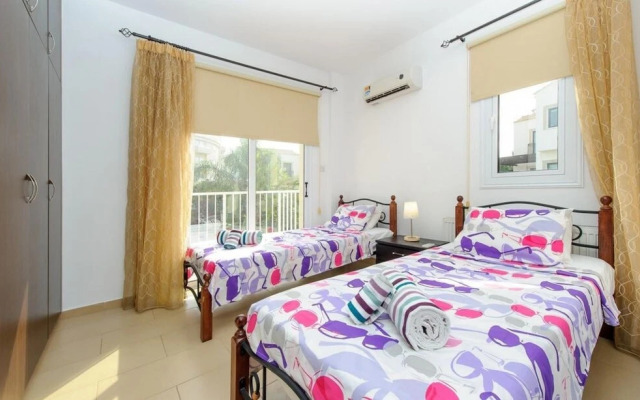Villa Petra AQ PV5