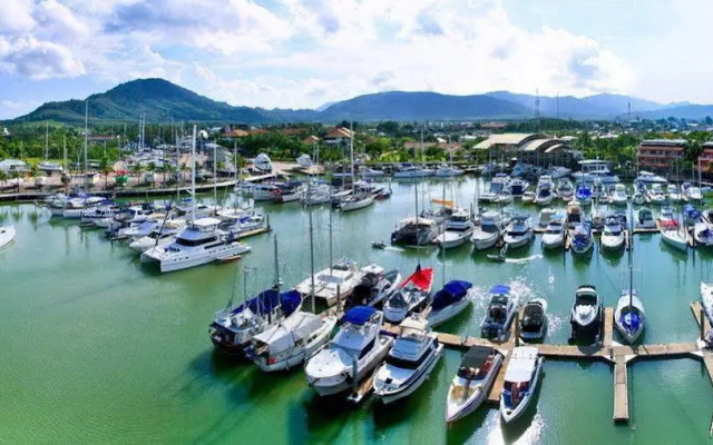 Boat Lagoon Resort