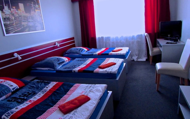 Hotel 108