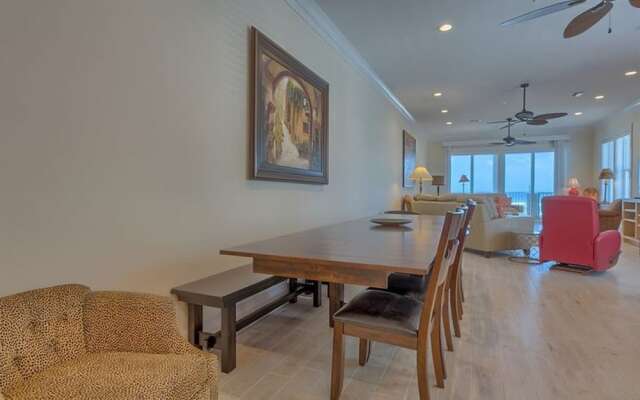 Pearl West by Meyer Vacation Rentals