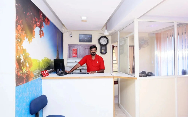 Gamas Centre by OYO Rooms