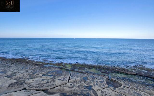Seafront Sliema - Spacious 3BR opposite beach - AC by 360 Estates