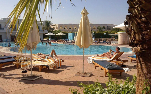 Sharm Cliff Resort