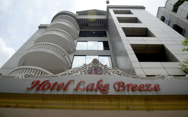 Hotel Lake Breeze