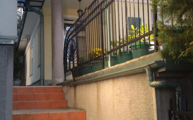 Resident Hill Resort