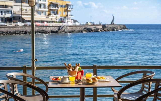 Kitro Beach Hοtel