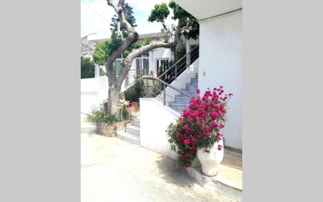 Beachfront apartment in keratokampos