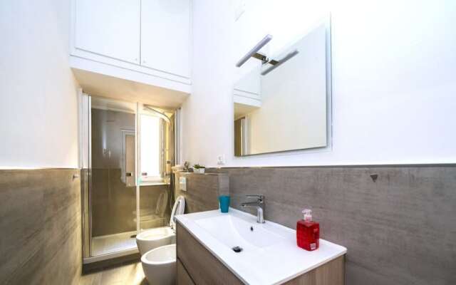 Exclusive Art Apartment