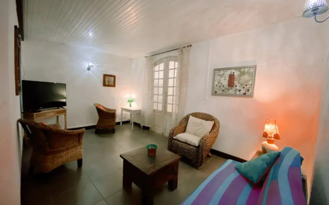 Anoli Lodges Village