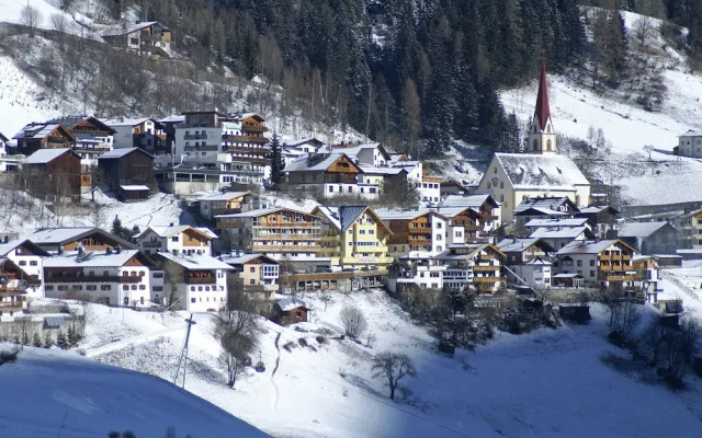 Modern Apartment in See Tyrol Near Ski Area With Parking