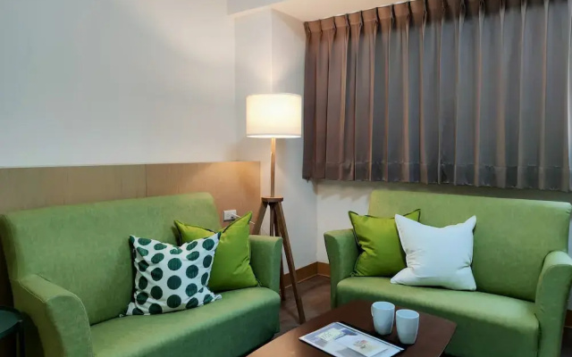 Huru House