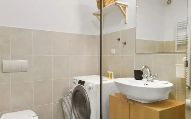 One Bedroom with Mountain View