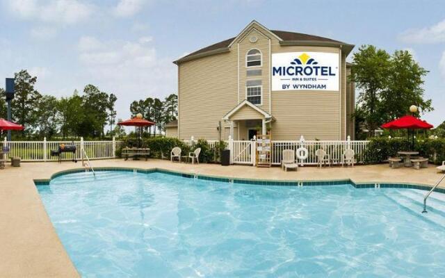 Microtel Inn and Suites Brunswick