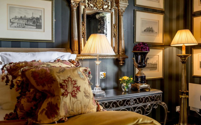 Prestonfield House