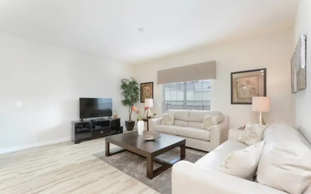 5 Bedroom Villa at Storey Lake