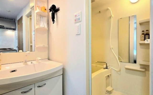Hotel Arashi Nihombashi Branch 2 – Bathroom – Osaka