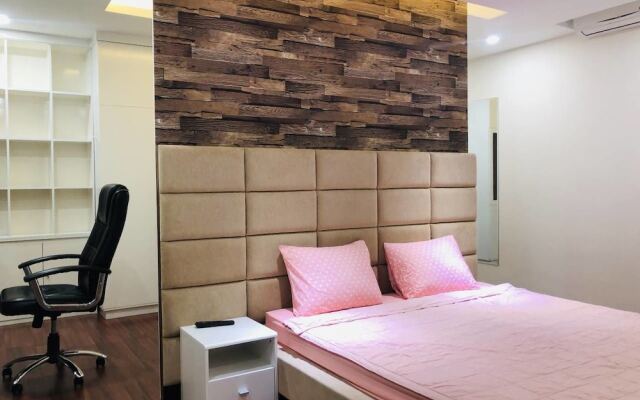 Sunrise City Alms Luxury Apartment