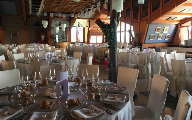 La Cittadella Dell'Oasi Hotel