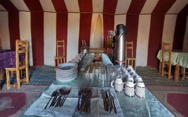 Family desert camp