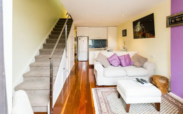 ALEXANDER, 2BDR South Melbourne House