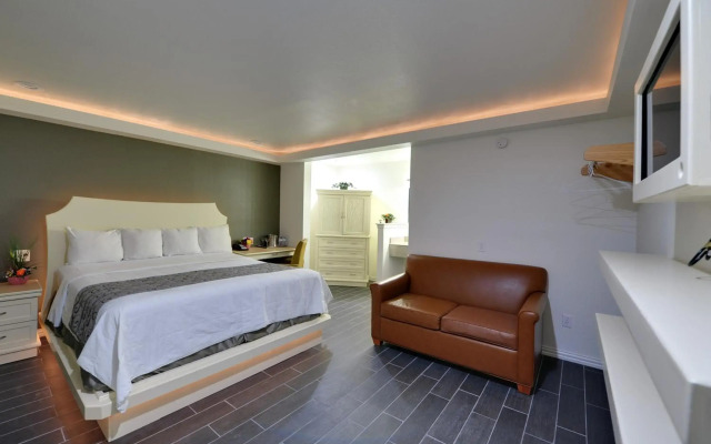Romantic Inn & Suites