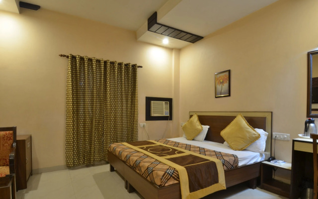 Hotel Sarovar Regency