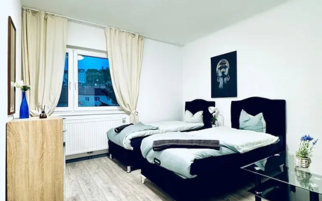 2BR 1LR Apartment for 5 Peaceful Stay
