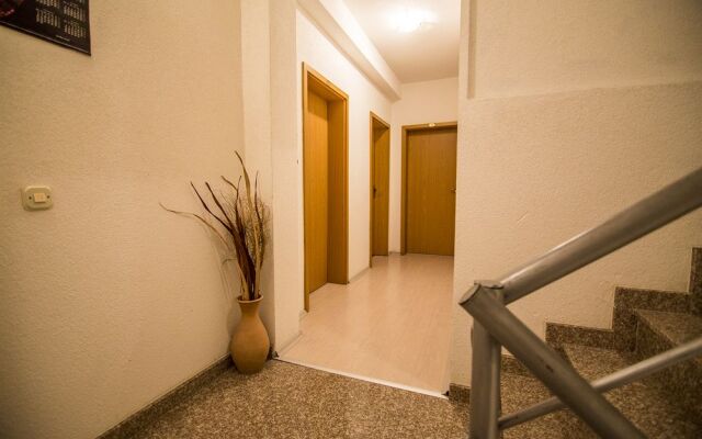 Luccia Apartments- Very Central Cozy Condo