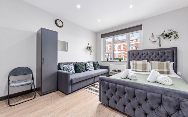 Cozy Serviced En-suite Room Sydenham London Se26