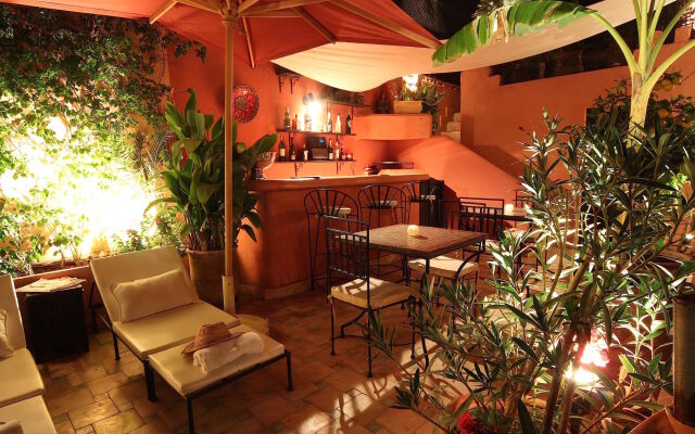 Riad Jona