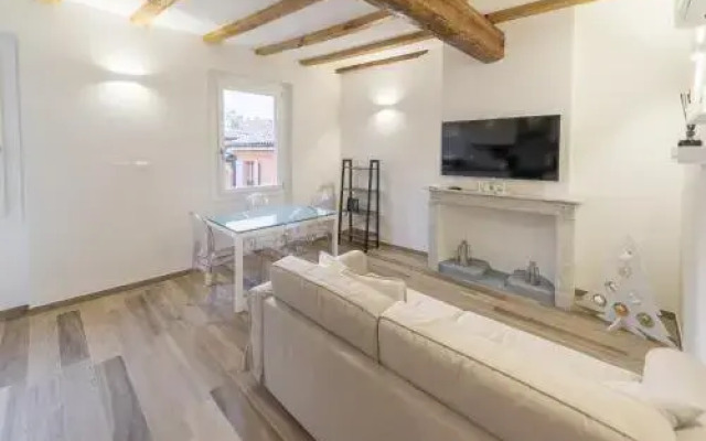 Realkasa Canonica Apartment