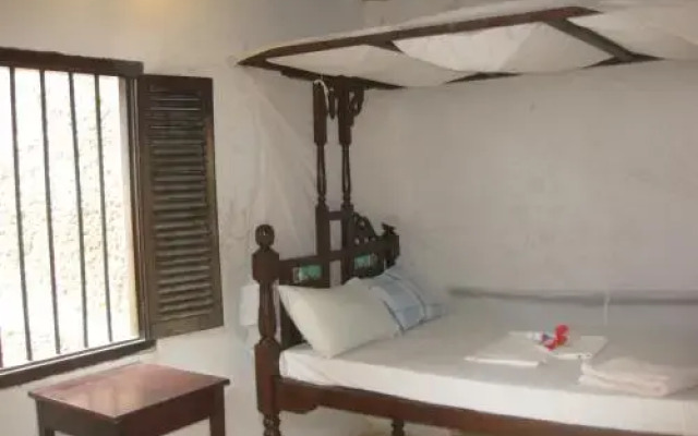 Sweet Banana House