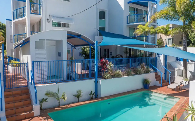 Surfers Beach Resort 2